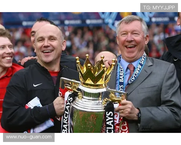 曼联前助教建议引进托纳利和乔林顿